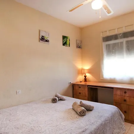 Apartment 2 Bedroom Stunning In